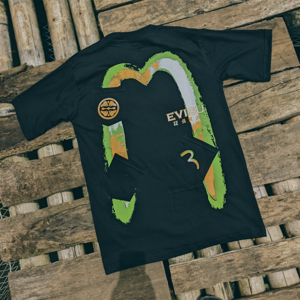 Evisu Multi-Pocket Print and Seagull Brushstroke Daicock Print Regular Fit T-Shirt