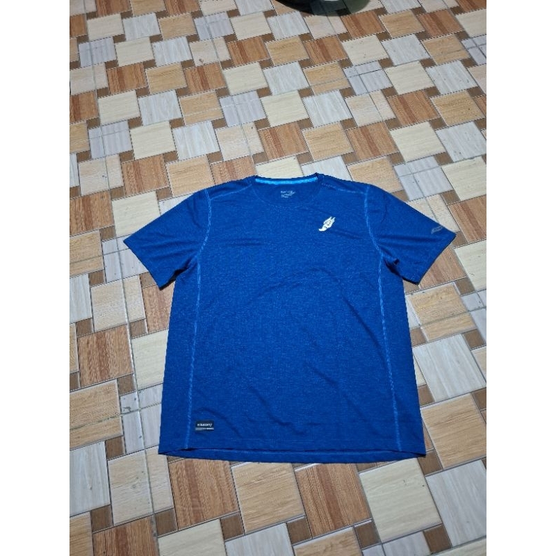 KAOS LARI ORIGINAL MENS SAUCONY STOPWATCH GRAPHIC RUN SHIRT PRIA