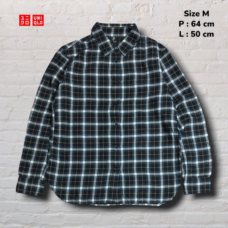 Size M Kemeja Panjang Flanel Uniqlo Hijau Plaid Pattern Original Second Preloved #K71