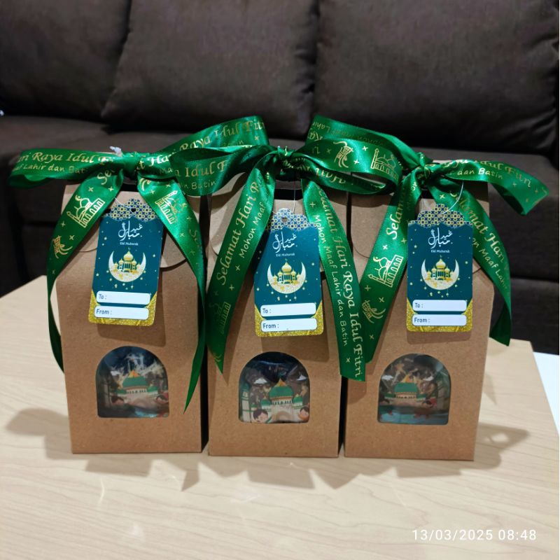 

BUNDLING MIX HAMPERS RAMDHAN BROWNIES BITES MIX ALMOND AND CHEESE