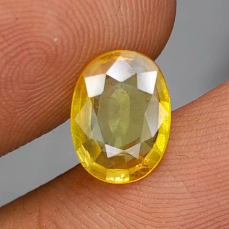 Natural Yellow Sapphire 2.54ct H(a) Tanzania Super Crystal Id Card CGL Lab