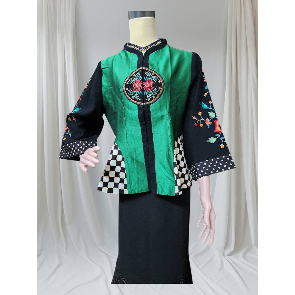 GENTHONG UMA BLOUSE POLOS BORDIR KOMBINASI BATIK EKSKLUSIF 