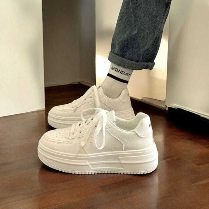 PROMO GILA Sepatu Sneakers Putih Polos Wanita Sepatu Sekolah Cewek HItam Polos Korean Style/Sepatu