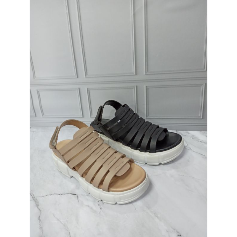 Sepatu Sandal wedges Janelle Carmel 07 ringan
