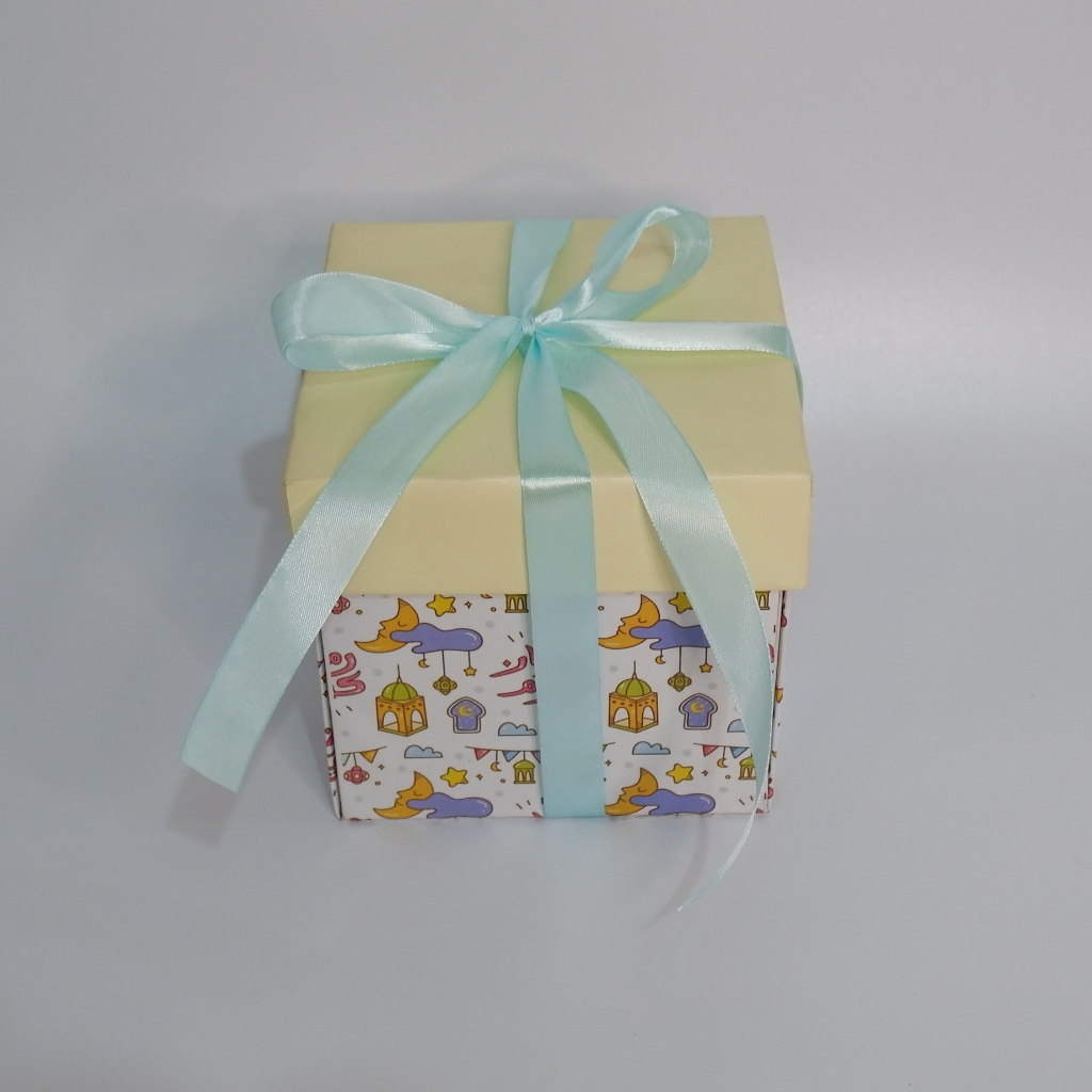 

HAMPERS LEBARAN | SCRAPBOOK POPUP BOX | HAMPERS KUE KERING | HAMPERS PERMEN