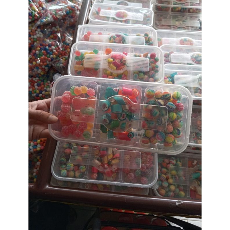

Permen Pelangi tiga sekat/ permen viral / permen toples sekat / hampers hari raya