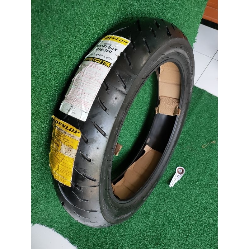 BAN RING 17 140 70 DUNLOP SPORT MAXBAN LUAR 140/70 17 DUNLOP SPORTMAX GPR 300 BAN LUAR 140/70 RING 1