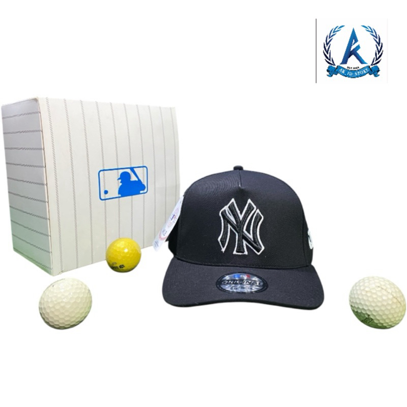 Topi SnapBack BaseBall Logo NY Hitam Putih WarnaBahan Hitam Katun Murah Berkualitas Tag MLB/NewEra P