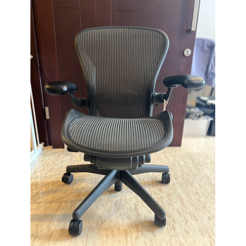 HERMAN MILLER Aeron Chair