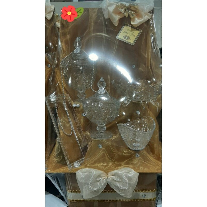 

parcel lebaran keramik(m)