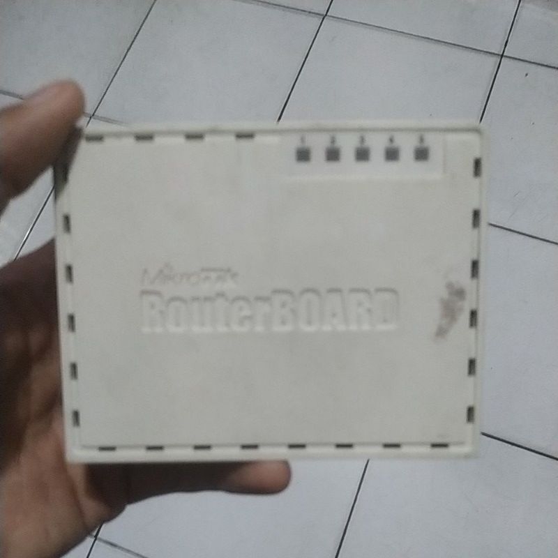 MIKROTIK RB750