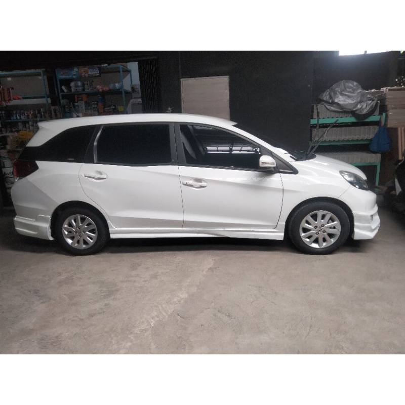 Bodykit Belakang Mobilio dan Sideskrit Samping Mobilio Type E/S tahun 2014/2019