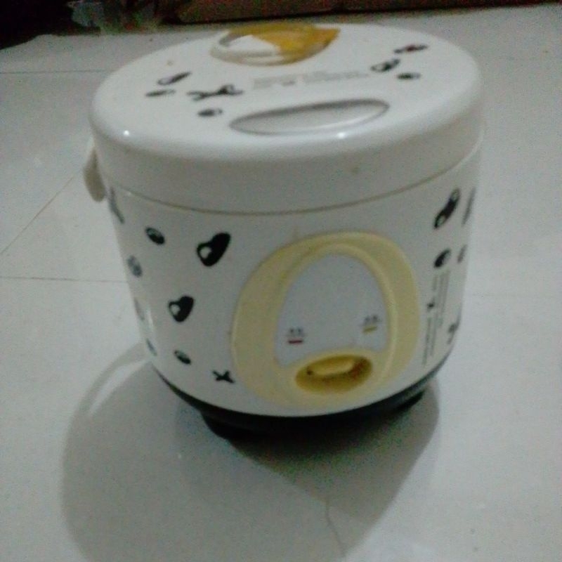 megicom penanak nasi mini