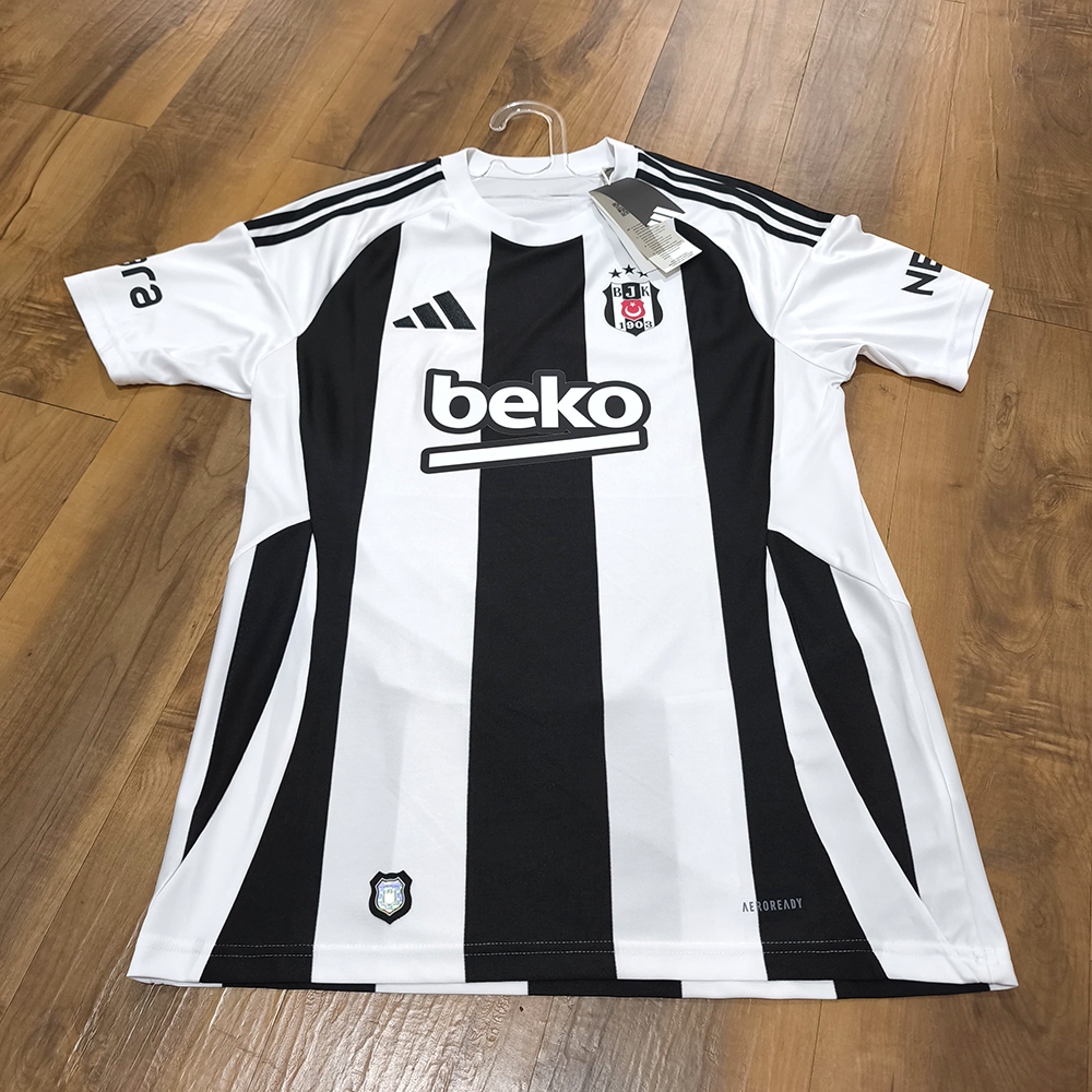 Jersey Bola Besiktas Home 24/25 Season Original