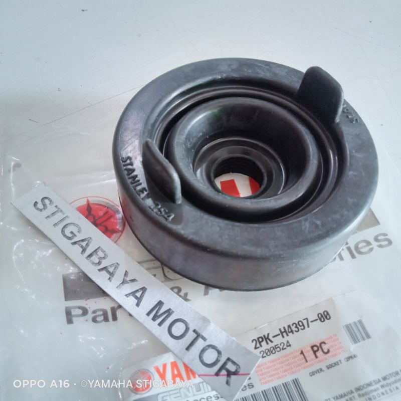 karet cover bolam lampu depan R15V2 original karet tutup bolam R15V2 original