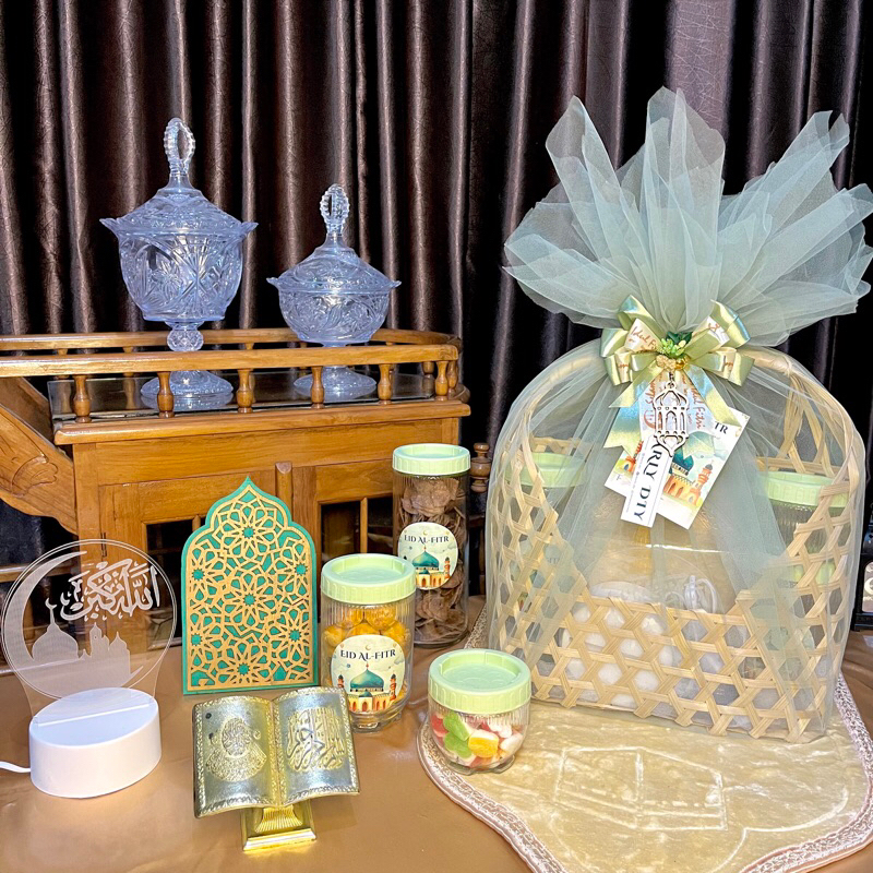 

Hampers Lebaran Exclusive/ Hampers Idul Adha / Idul Fitri / Parcel Lebaran / Kue Kering Lebaran Nastar