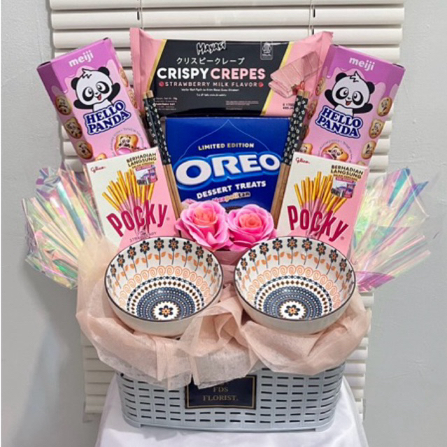 

READY HAMPERS SNACKS EDISI LEBARAN