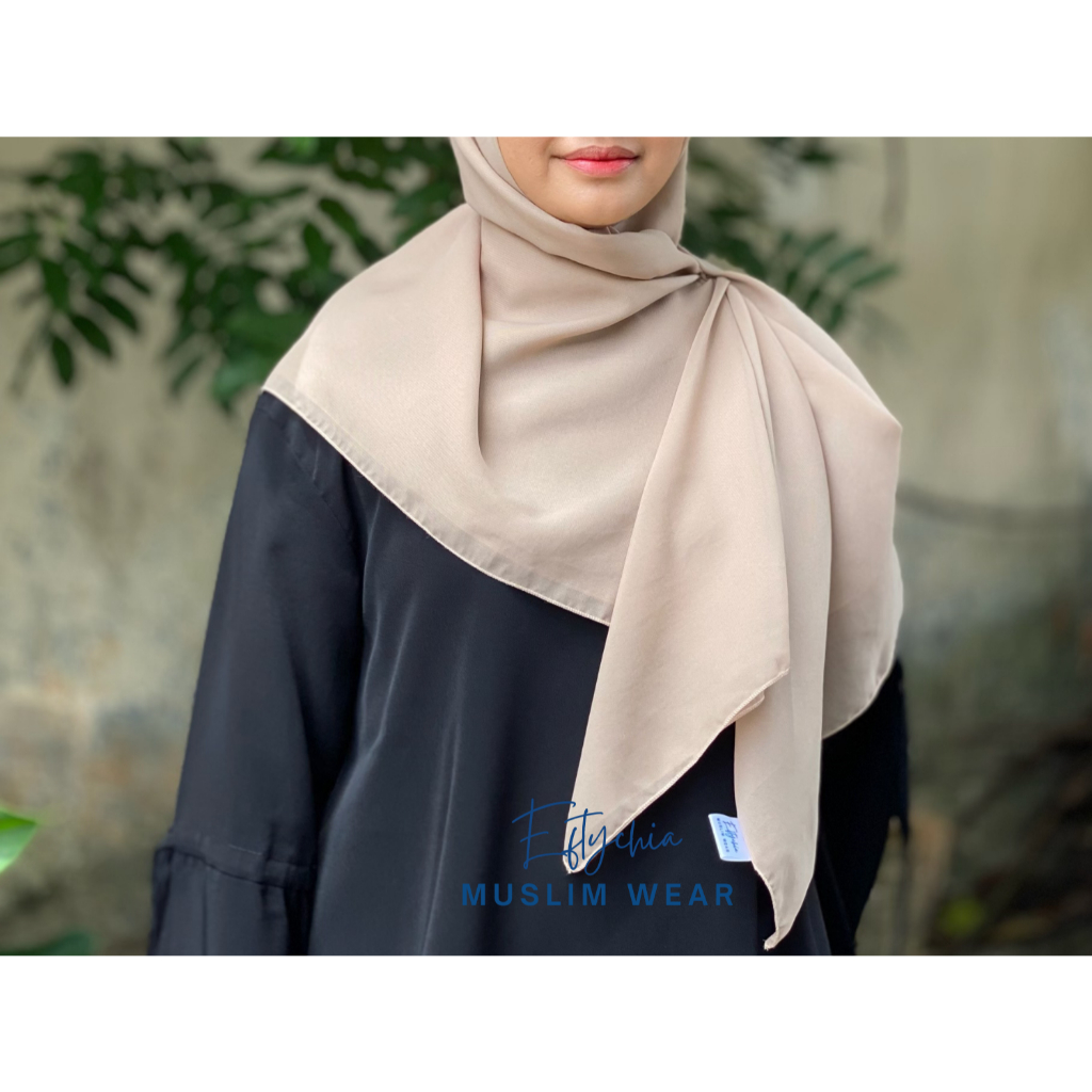 Hijab Segiempat Pollycotton | Nude | Eftychia Muslim Wear