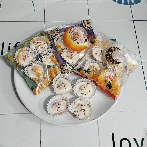 

Cookies Lapis Cokelat Putih Renyah Manis Legit
