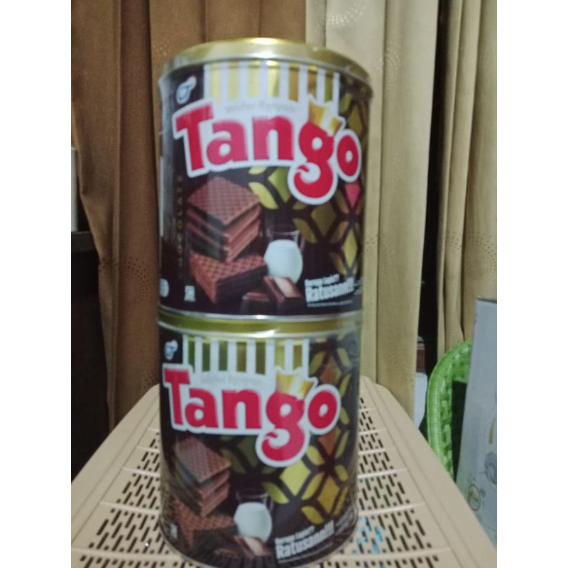 

Tango Wafer Kaleng 240g Cokelat