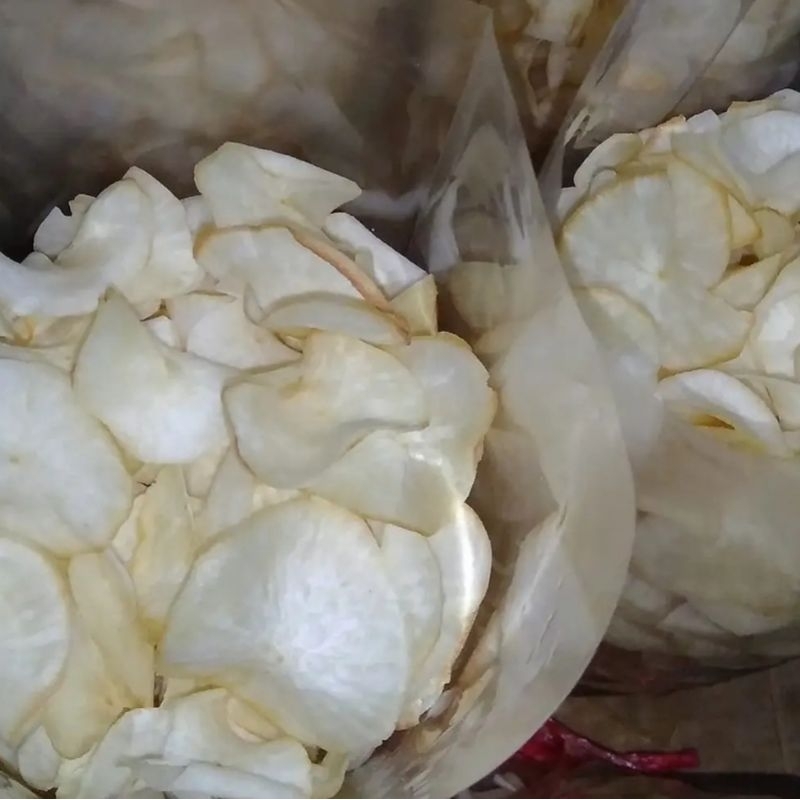 

Ceriping | Kecimpring | Keripik Singkong | Super Tipis, Renyah Empuk | Kemasan 250Gr | Home made By Risolinz