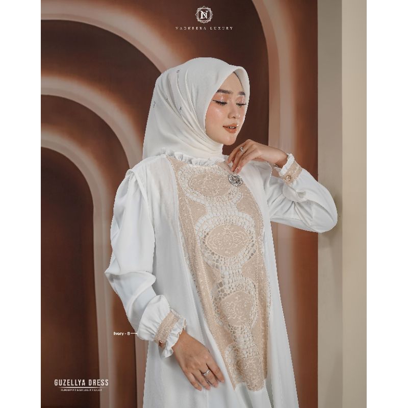 GUZELLYA DRESS HITAM PUTIH GAMIS CANTIK MEWAH BY NADHEERA LUXURY