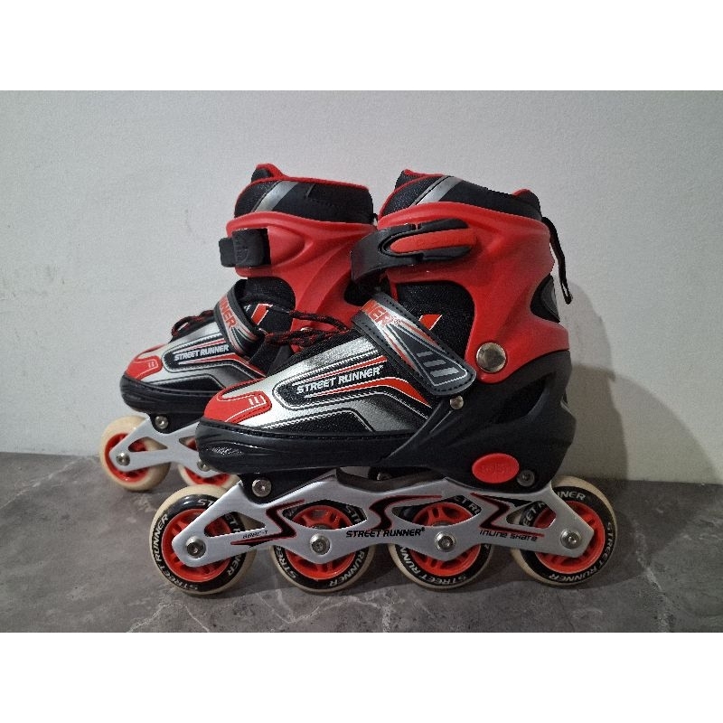 Sepatu Roda Anak "STREET RUNNER"