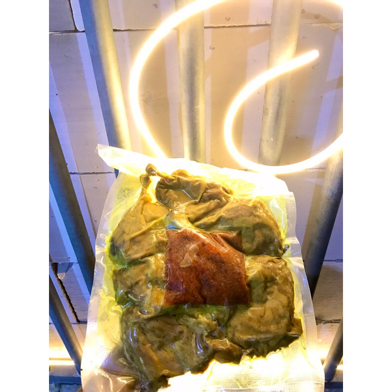 

BEBEKING UNGKEP PAHA ISI 3 (free sambal)