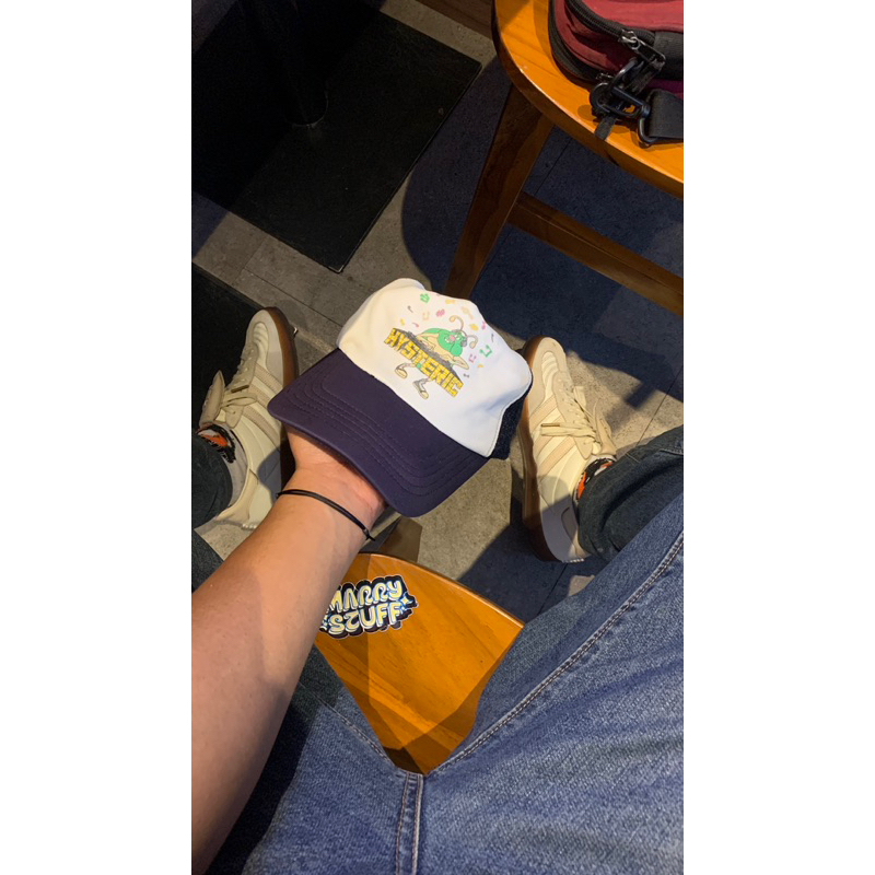 TOPI TRUCKER JARING HYSTERIC