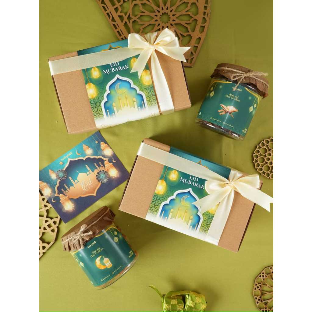 

Hampers Lebaran Idul Fitri / Parcel Lebaran (Ramadhan) / Eid Hampers - Cookies 2 Jar + KARTU + PITA | LUCKYBITE