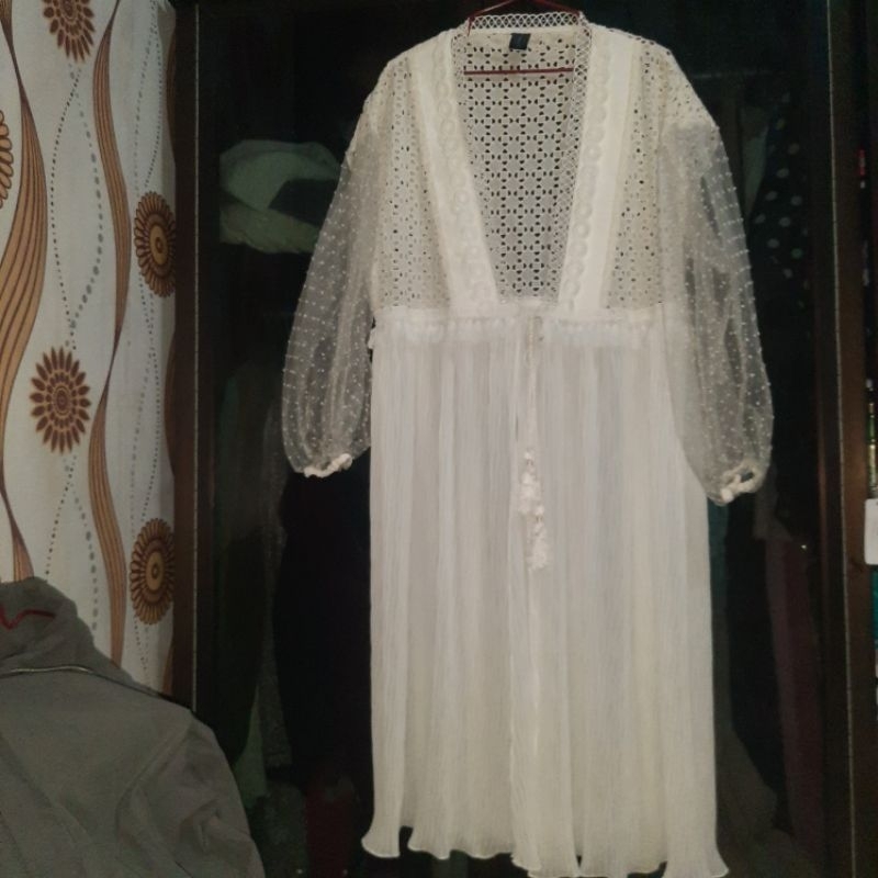 Preloved outer Natalia Kiantoro