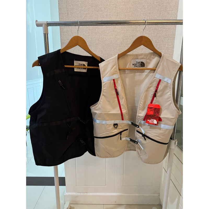 Vest TNF