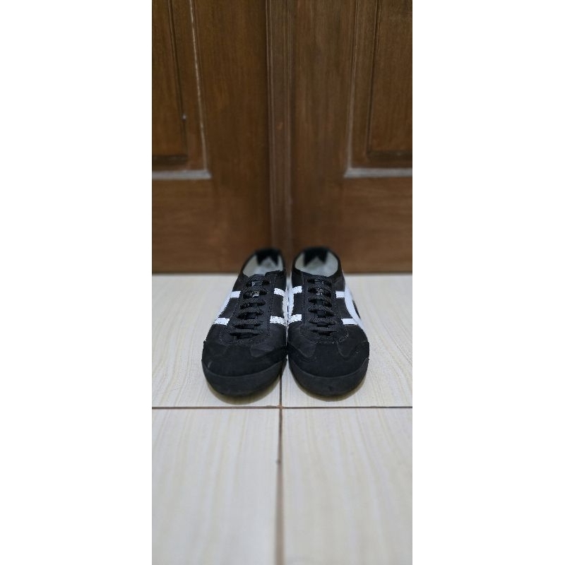 sepatu pria bekas ori a☆sics.ukuran 43