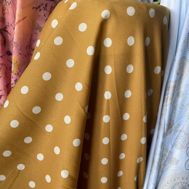 KAIN POLKADOT WOLVIS / BAHAN ORI SHI / original shiren sungkar / Harga per 0,5M