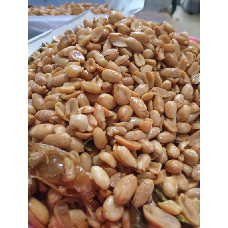 

kacang bawang renyah