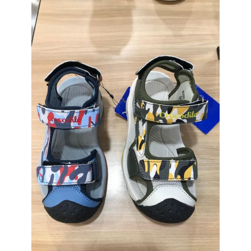 sepatu sandal anak cowok by CROCODILE
