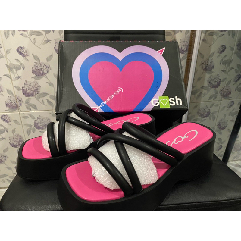 Sandal GOSH NEW