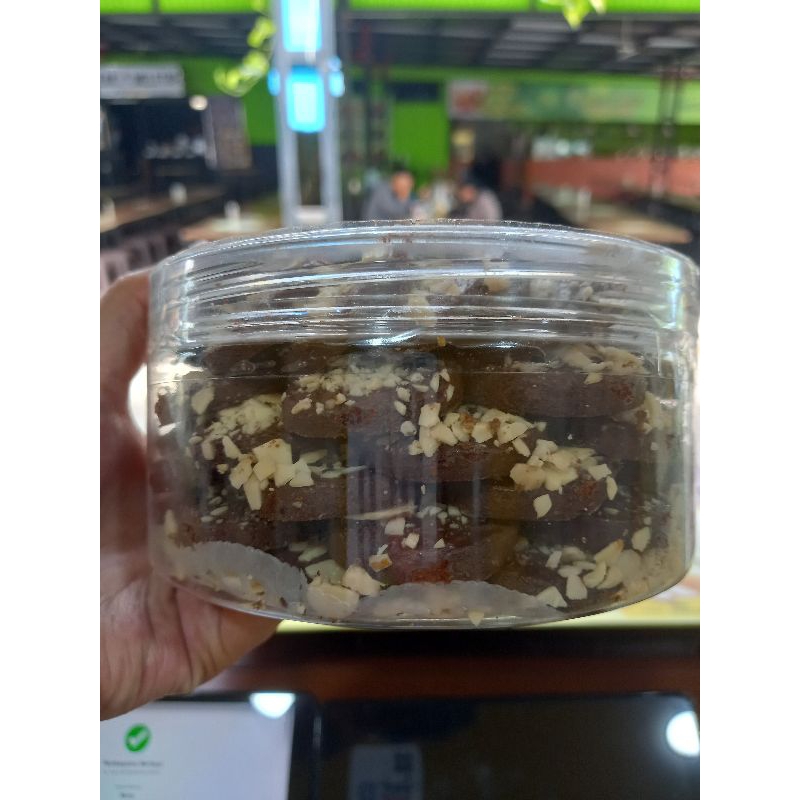 

Coklat Almond Cookies by Belah Doeren