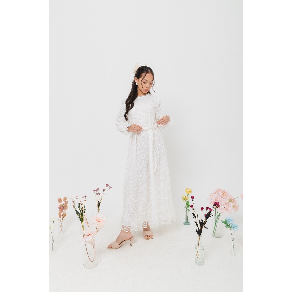 ULTRAVIOLET Hawa Raya Maxi Dress 279 Off White - Baju Terusan Maxi Gamis Wanita Kasual Hijaber Lebar