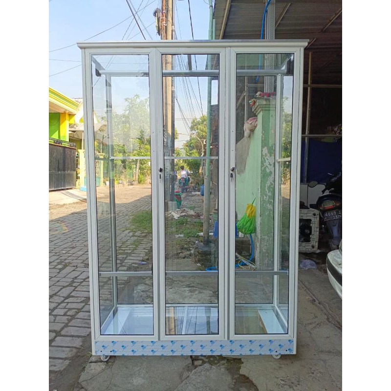 lemari baju full gantung