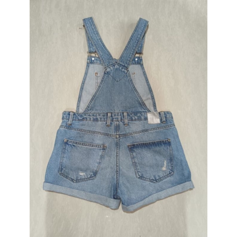 preloved Pull & Bear Jumpsuit Overall Jeans Celana Pendek