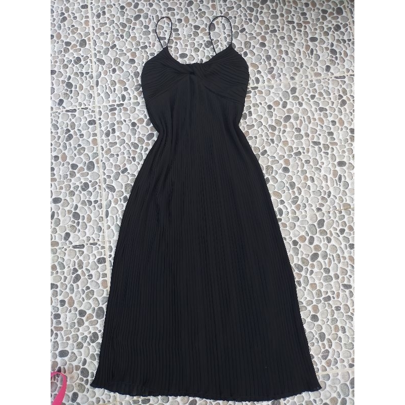 dress plisket tali spaghetti