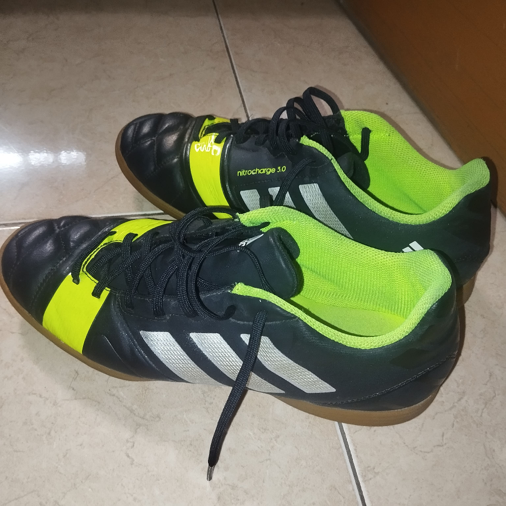 Adidas Nitrocharge 3.0 INDOOR - SEPATU FUTSAL Size 42