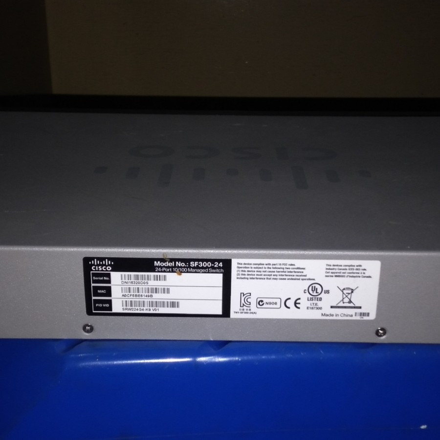 Switch Cisco Managed SF300-24 with Gigabit Uplink SFP