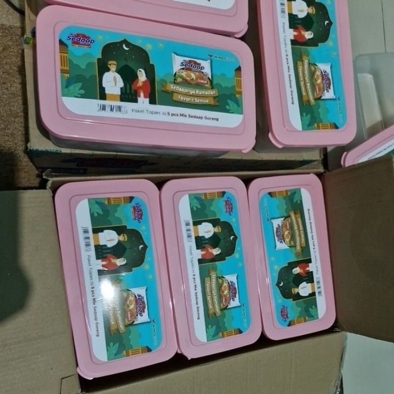 

Mie Sedaap paket hampers free box (exp date masih lama 2026)