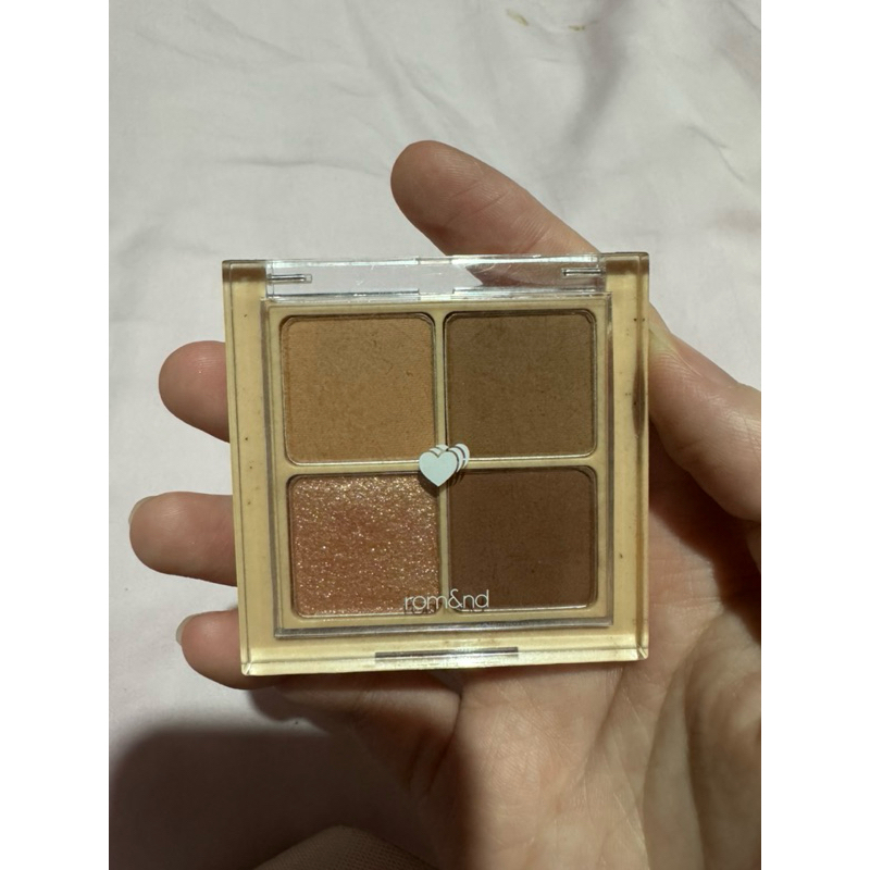Romand eyeshadow