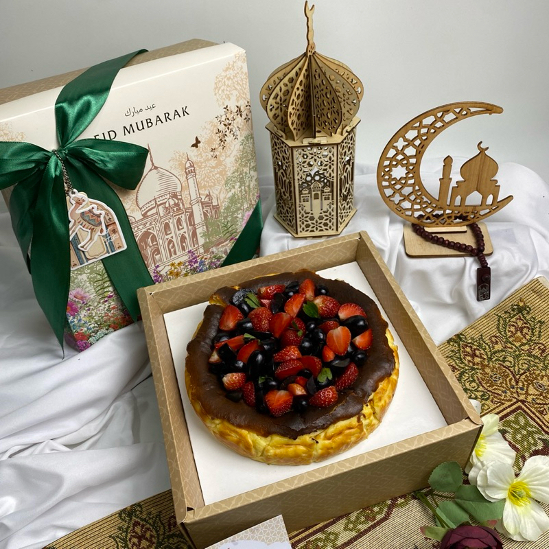 

BURNT CHEESECAKE | IED HAMPERS | LEBARAN HAMPERS | @more_sugar.co