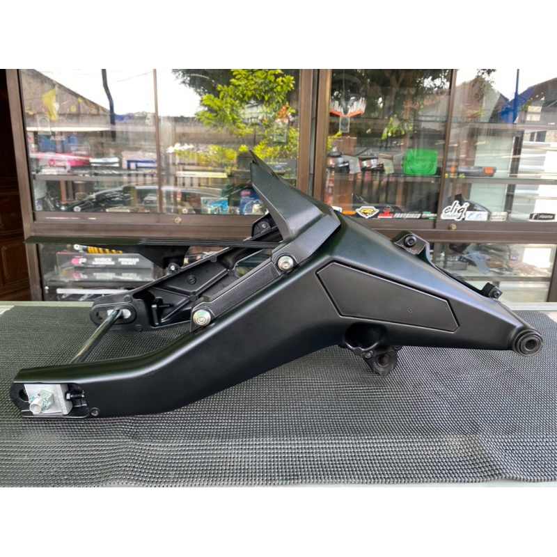 ARM R15 V3 VVA ORIGINAL YAMAHA