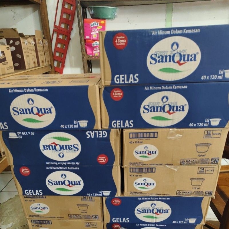Sanqua Air Mineral Gelas Mini isi 40 pcs 120ml