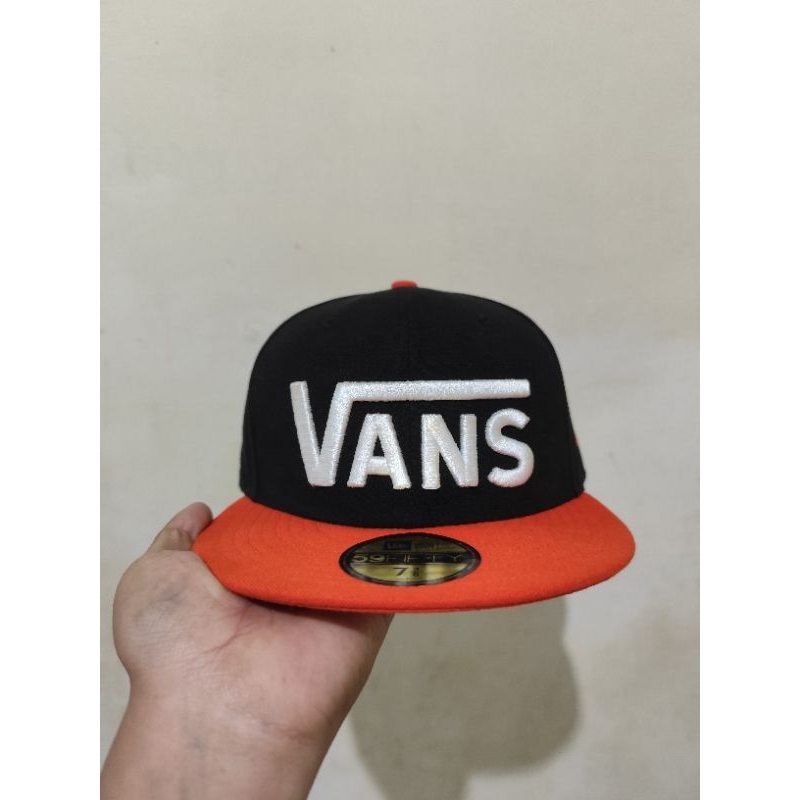 Topi Snapback New era 59fifty x Vans of the wall